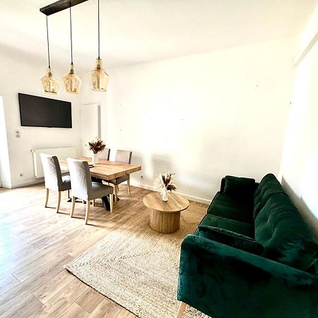 Appartement Eygalieres Avec Petit Jardin Exterior foto