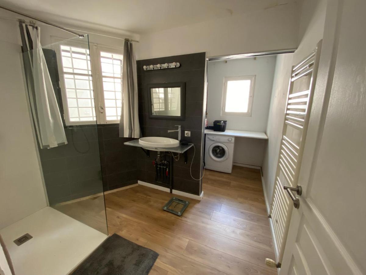 Appartement Eygalieres Avec Petit Jardin Exterior foto